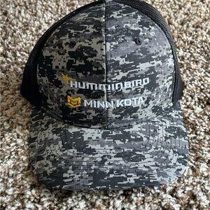 Hummingbird/Minnkota hat